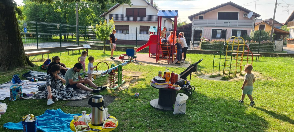 Piknik s roditeljima i djecom – dan ispunjen smijehom, igrom i zajedništvom!