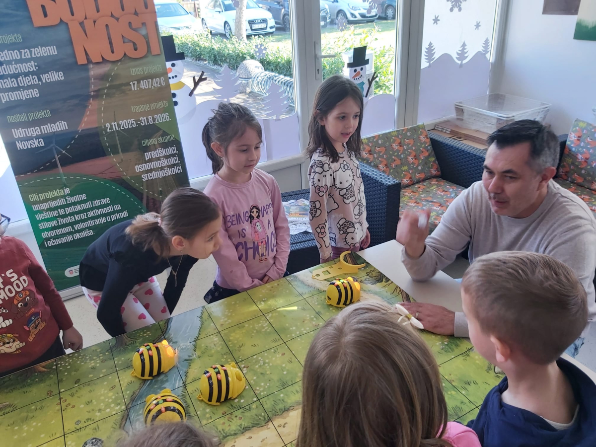 ''EKO-STEMKO,EKO ROBOTI I OTPAD''