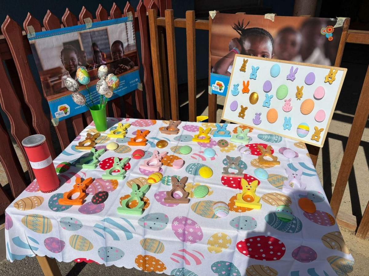 HUMANITARNI PRODAJNI ŠTAND ''ŠKOLE ZA AFRIKU''