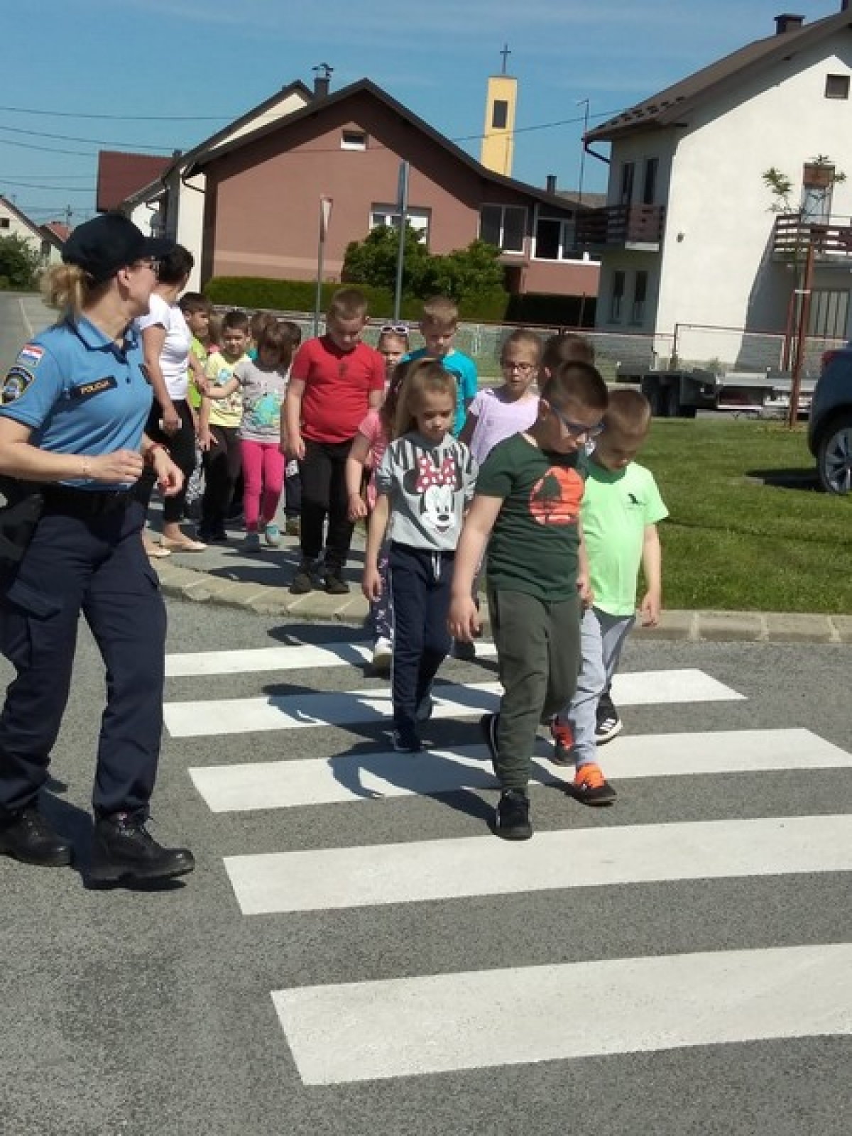 ŠTRUMPFOVI U PROMETU