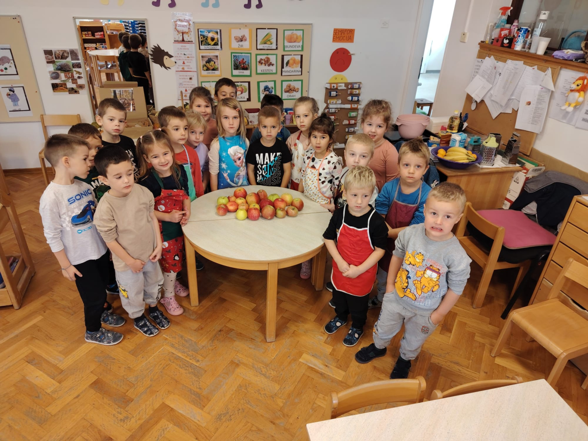 Štrudla od jabuka u ''Lavićima''